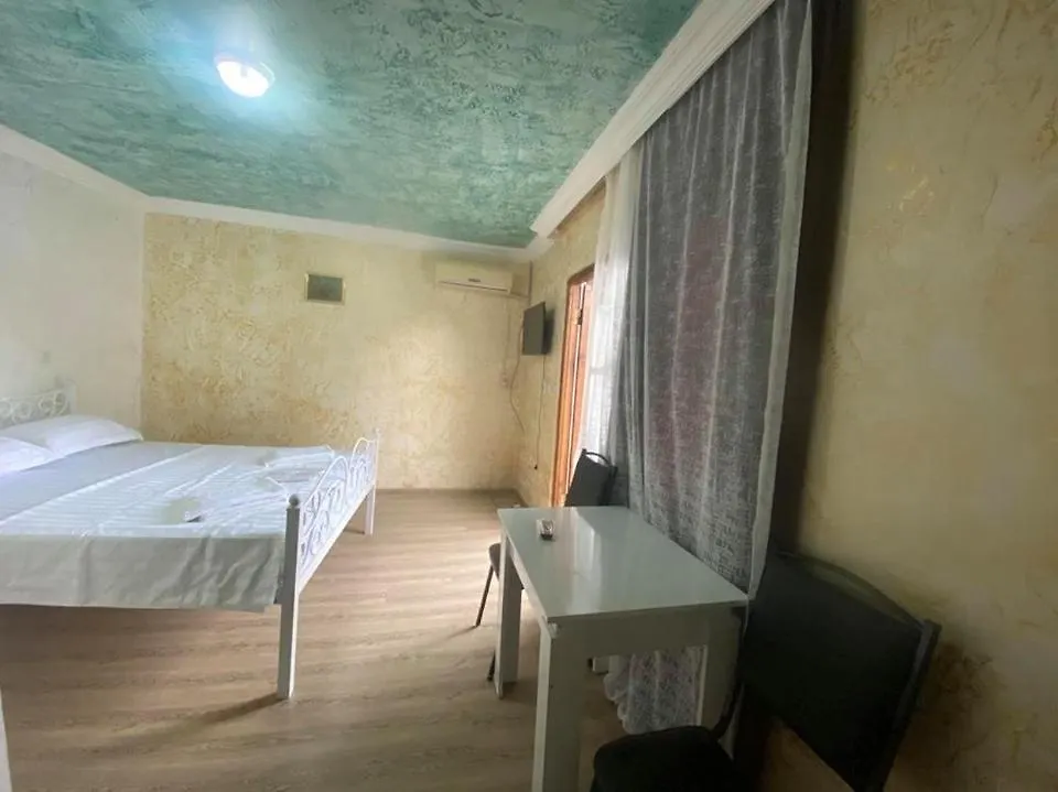 Elite Palace Hotel Batoemi