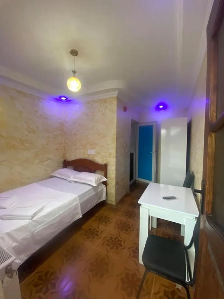 Elite Palace Hotel Batoemi
