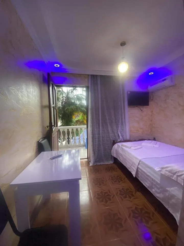 Elite Palace Hotel Batoemi